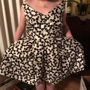 Polka dot party dress with POCKETS!